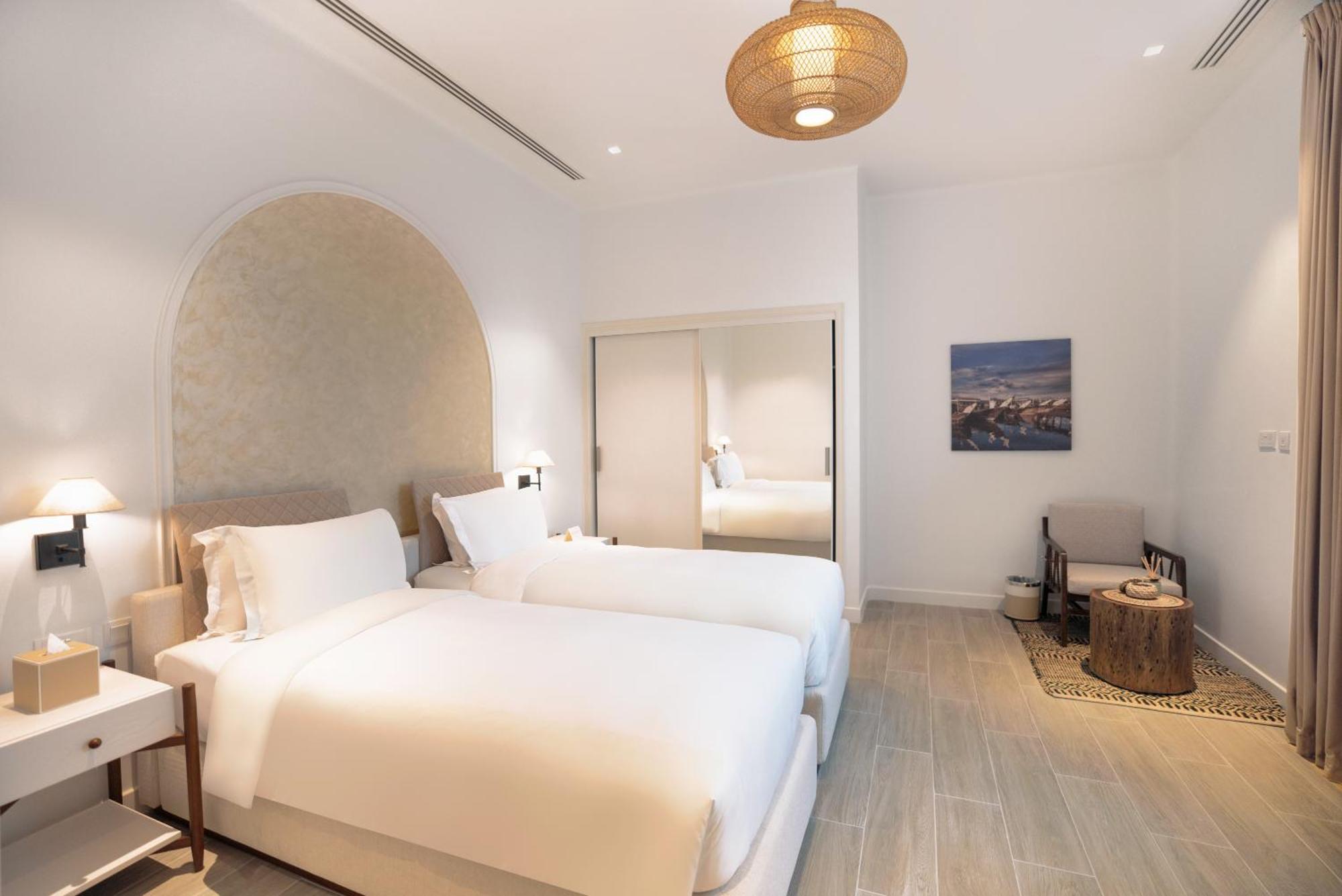 Hotel Mina And Residences By The Torch